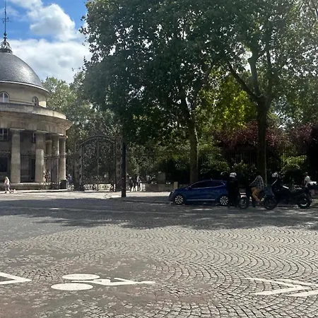 Arc De Triomphe -marie Antoinette Garden Residences With Ac Париж