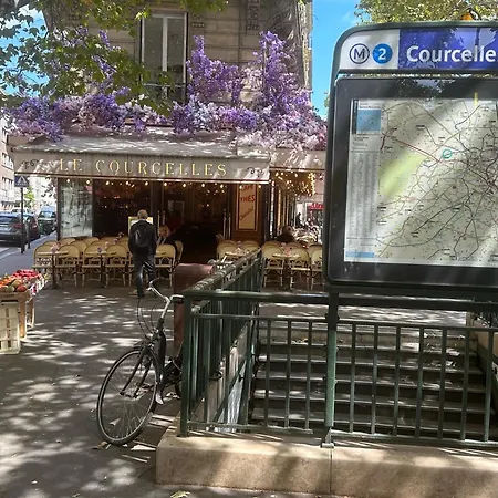 Arc De Triomphe -marie Antoinette Garden Residences With Ac